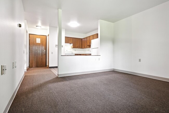 Building Photo - 509 N Main St