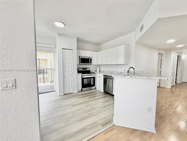 Foto del edificio - 2311 Belmont Ln