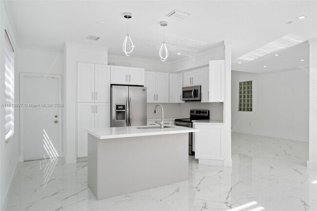 Foto del edificio - 16920 SW 34th St