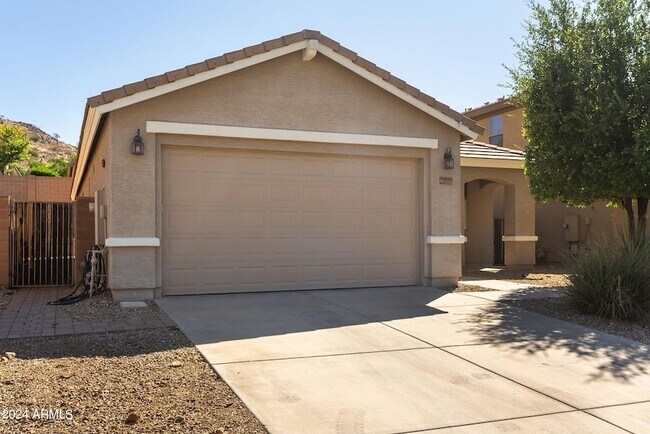 Building Photo - 30153 N 71st Dr