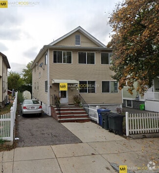 Building Photo - 62 Litchfield St