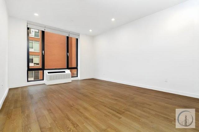 Building Photo - 1 bedroom in Queens NY 11101