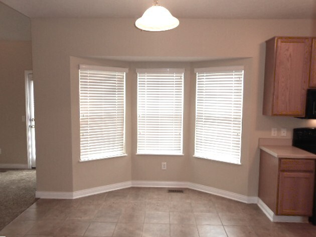 Foto del edificio - 7101 Winterbek Ave