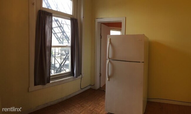 Foto del edificio - 802 W 31st St