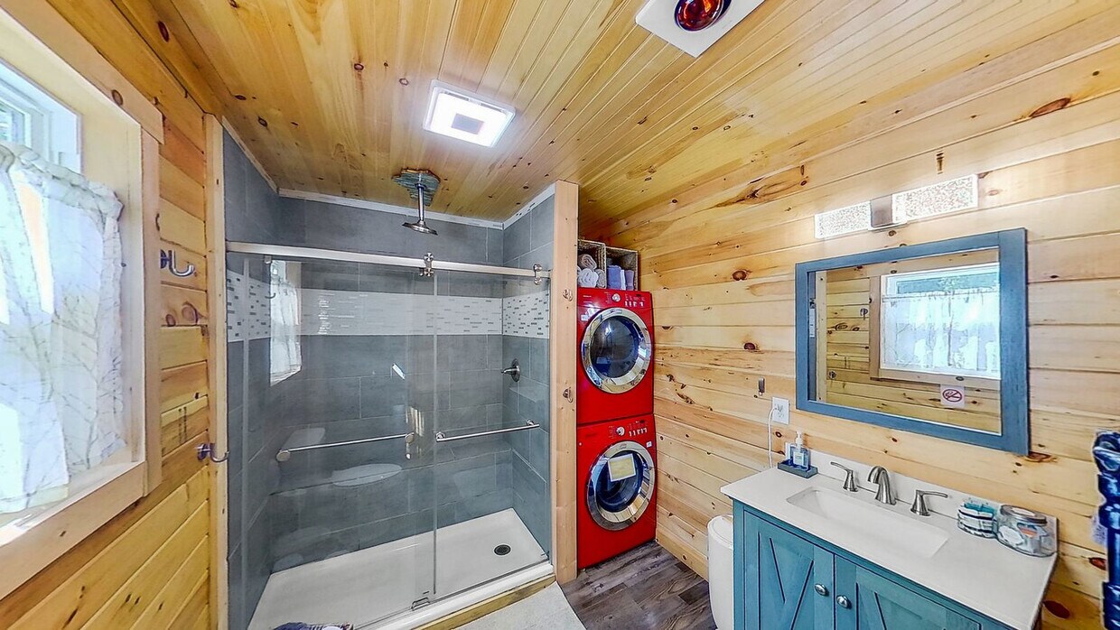 Foto principal - 356 Smith Rd