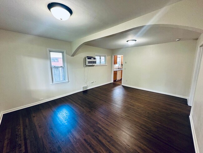 Foto del edificio - Elegant 2-Bedroom Single Family Home w/ Mo...