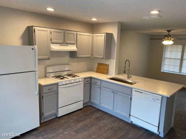 Building Photo - 11404 Walnut Ridge Dr