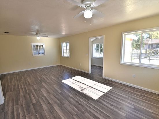 Foto del edificio - 504 Jasmine Ave