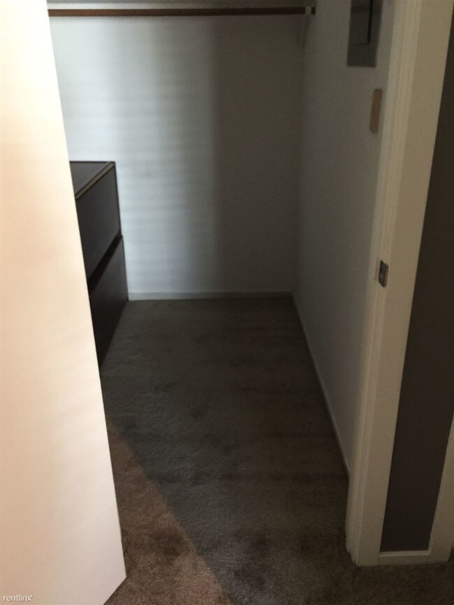 Building Photo - 1 br, 1 bath Condo - Brookview Village