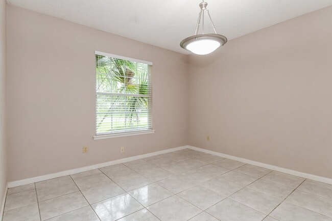 Building Photo - 1024 Dorwinion Dr