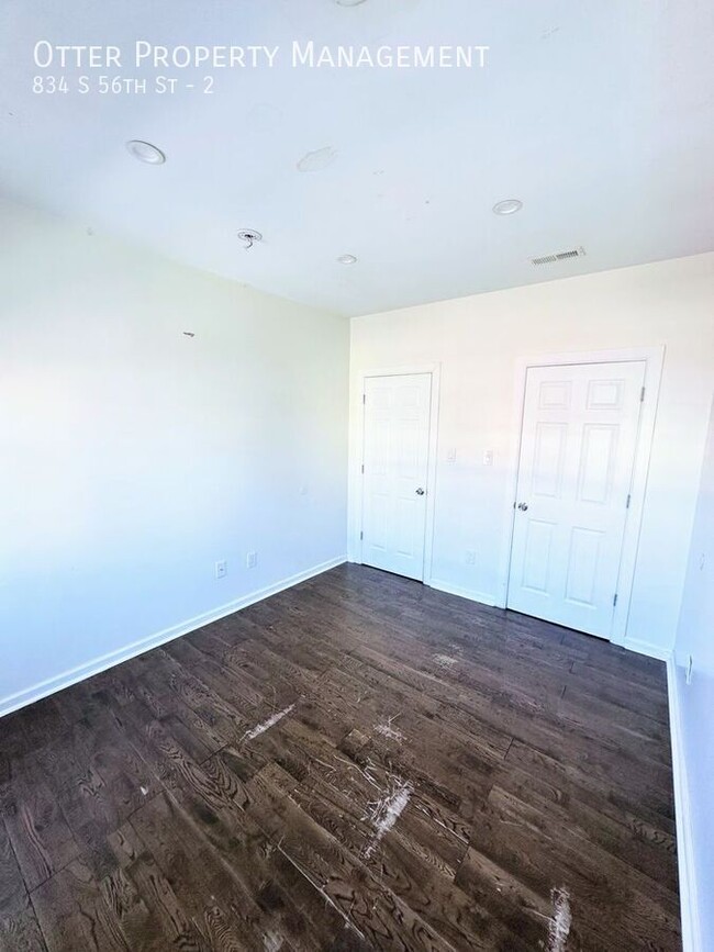 Building Photo - 834 S 56th St