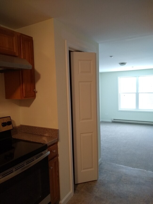 Foto del edificio - 949 Pleasant Valley Rd