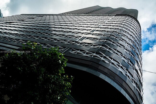 Building Photo - 1000 Brickell Plaza