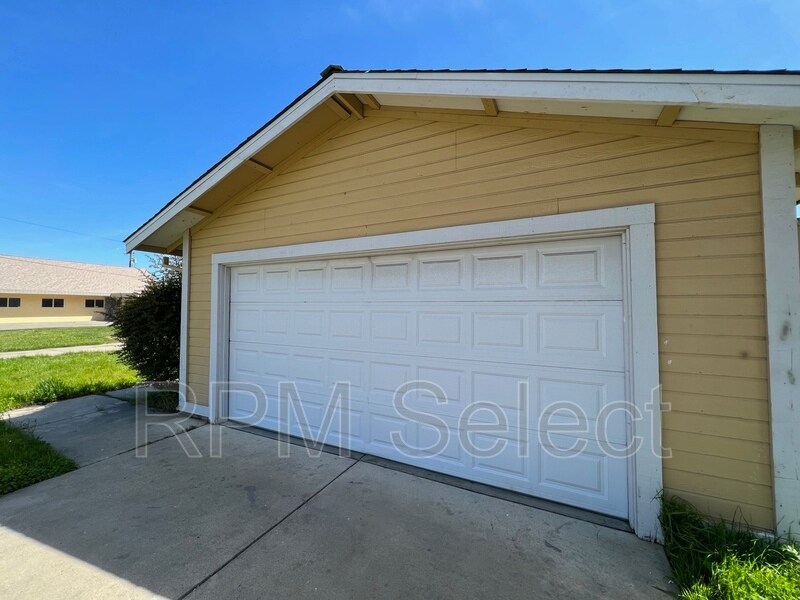 Foto principal - 7023 Woodbine Ave