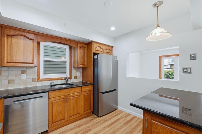 Foto del edificio - 1151 51st St