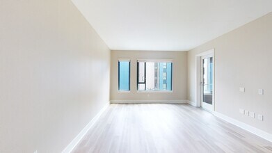 Interior Photo - Channel Mission Bay