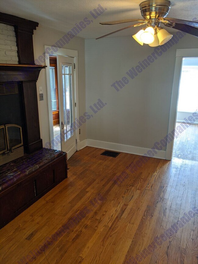 Foto del edificio - Available August 2026!