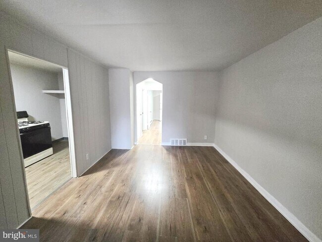 Foto del edificio - 2120 E Cheltenham Ave