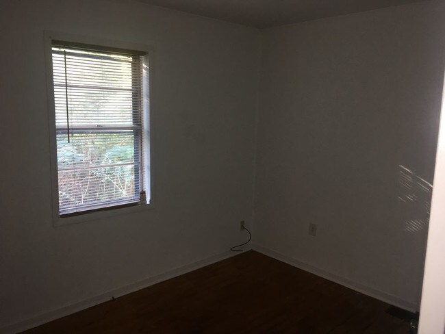Building Photo - Oakgrove / Alliance Area