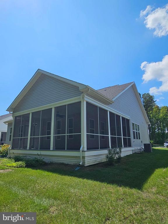 Building Photo - 18583 Emerson Way