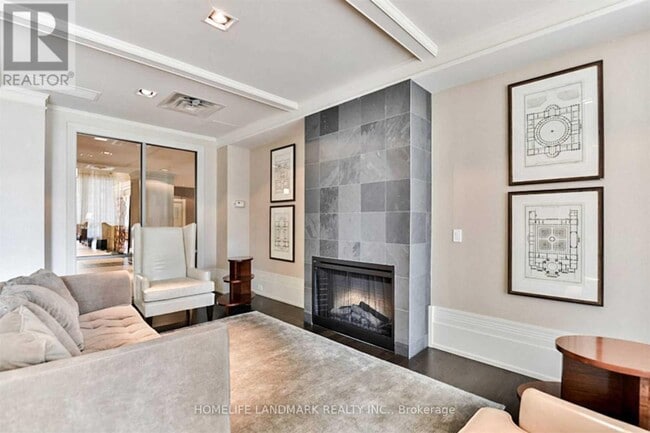 Building Photo - 388 Prince of Wales Dr