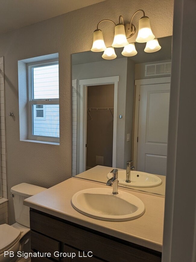 Building Photo - 1 br, 1 bath House - 6173 Lantana Light View