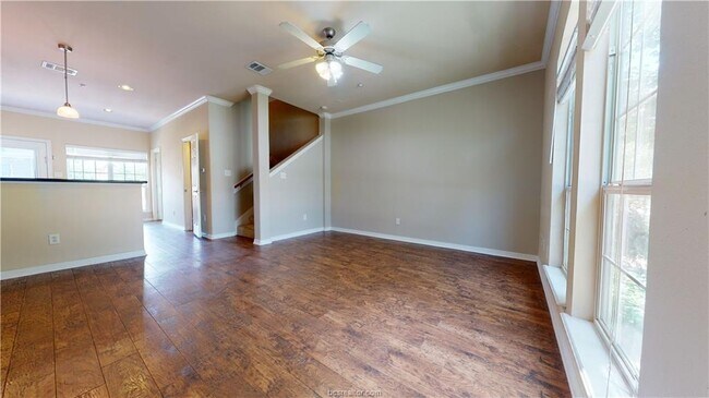 Building Photo - 305 Holleman Dr E