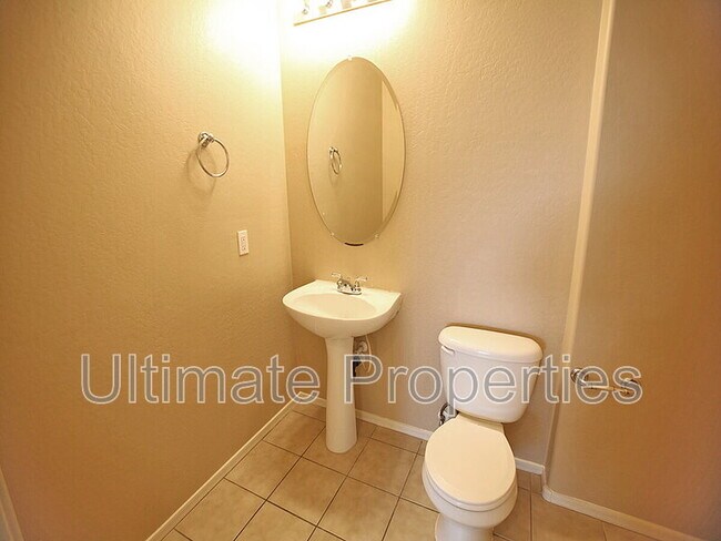 Foto del edificio - 4919 S 245th Dr