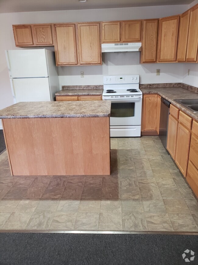 Apartments For Rent in Beekmantown, NY with a Balcony 2 Rentals