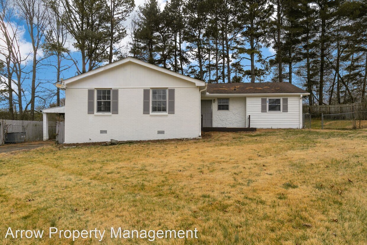 Foto principal - 4 br, 2.5 bath House - 228 Bass Drive