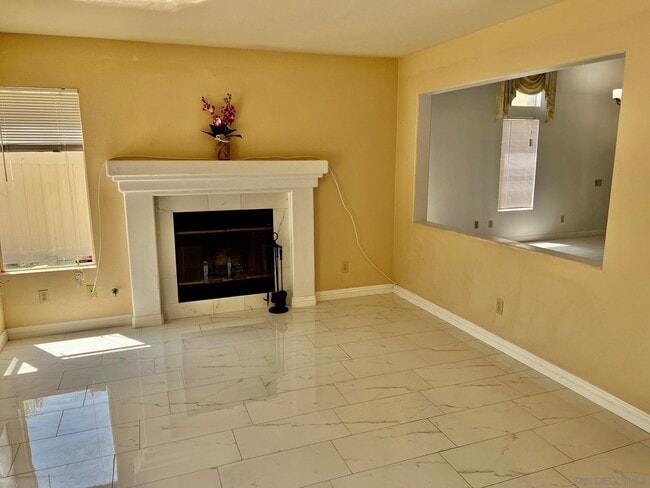 Building Photo - 1370 Montego Ct