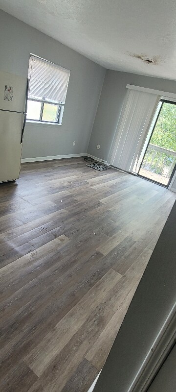 Building Photo - 100 Highland Forest Dr