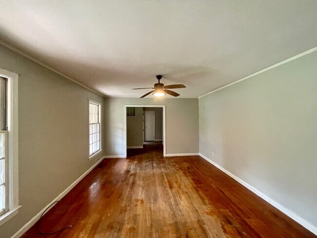 Building Photo - 300 W Cranford Ave