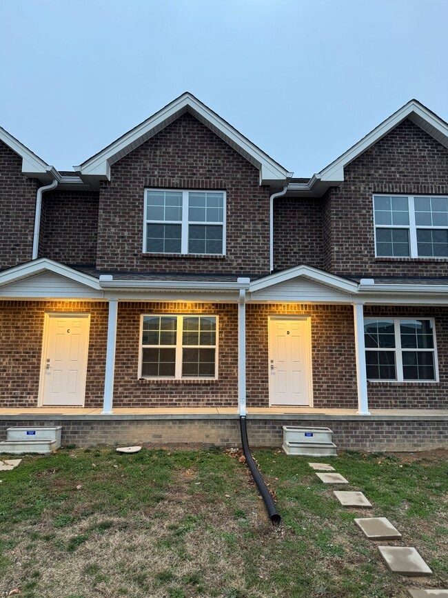 Building Photo - 909 Freeman St