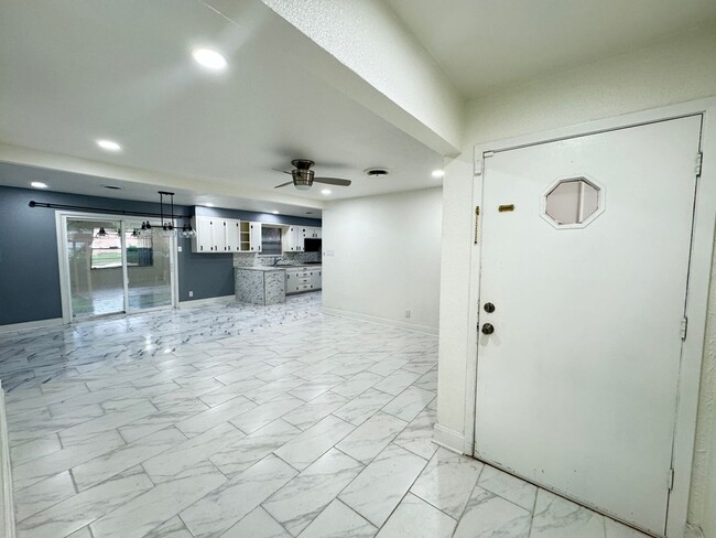 Foto del edificio - 360 Virtual Tour Available