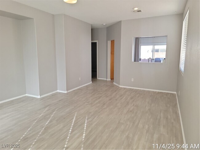 Foto del edificio - 824 Painted Vista Ave