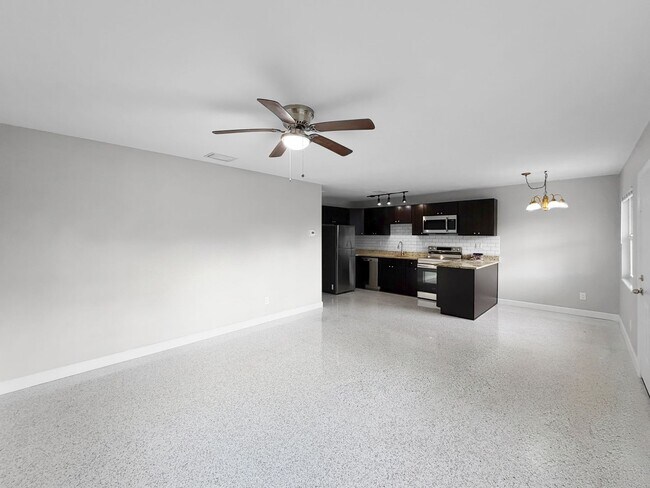 Foto del edificio - 2720 57th St S