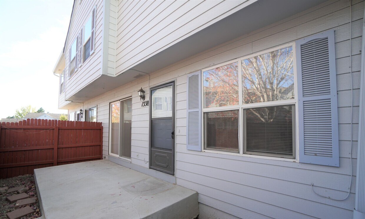 Primary Photo - 1338 Firefly Circle