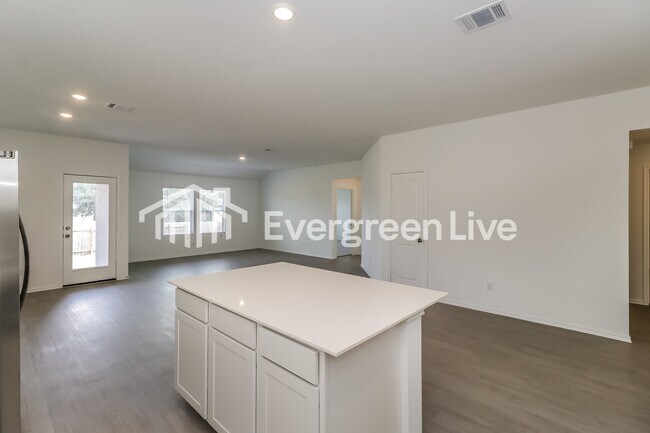 Building Photo - 1124 Nesting Bird Dr