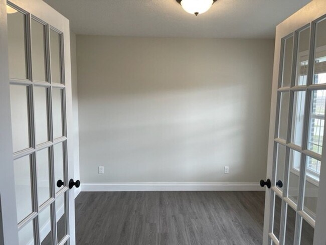 Foto del edificio - 1605 Peppermill Ln