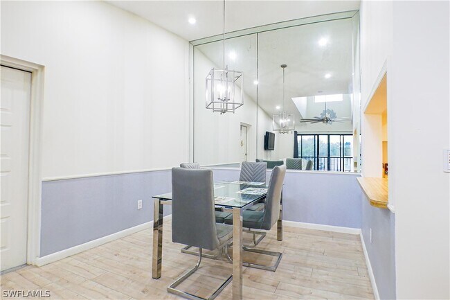 Foto del edificio - 4701 Lakeside Club Blvd