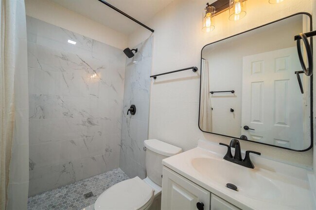 Building Photo - 5005 Cape Verde Cove