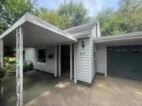 Building Photo - 817 S Henderson St