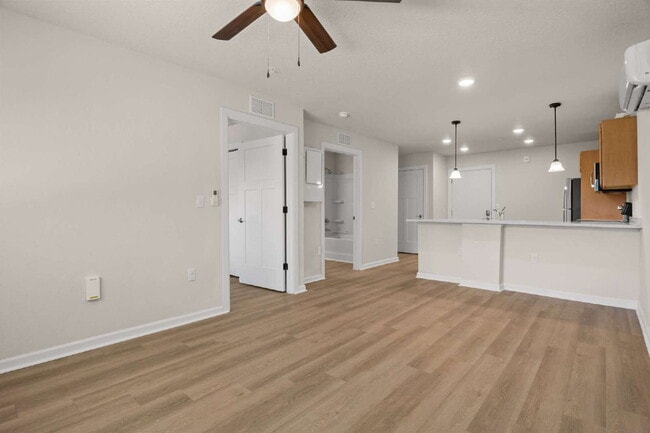 Foto del edificio - 260 Spanish Moss Cir