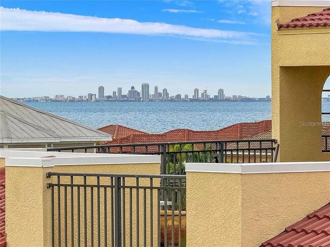 Foto del edificio - 6418 Margarita Shores Ln