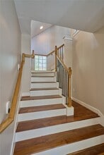 Building Photo - 2526 Bevis St