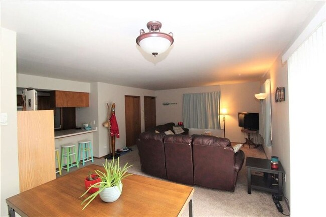 Foto del edificio - 2285 South Thompson Drive