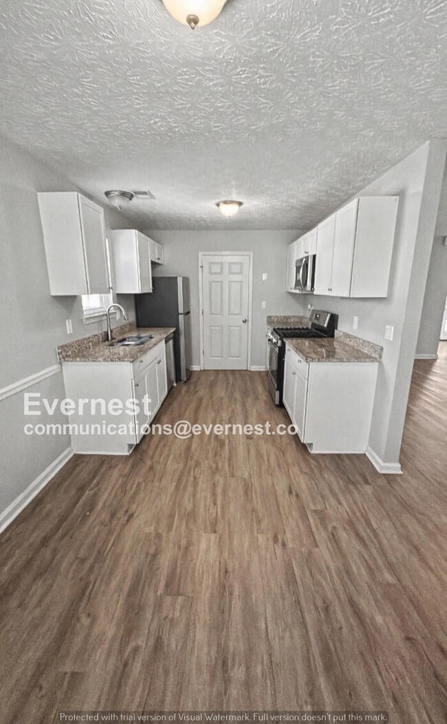 Building Photo - 972 Maple Leaf Ridge