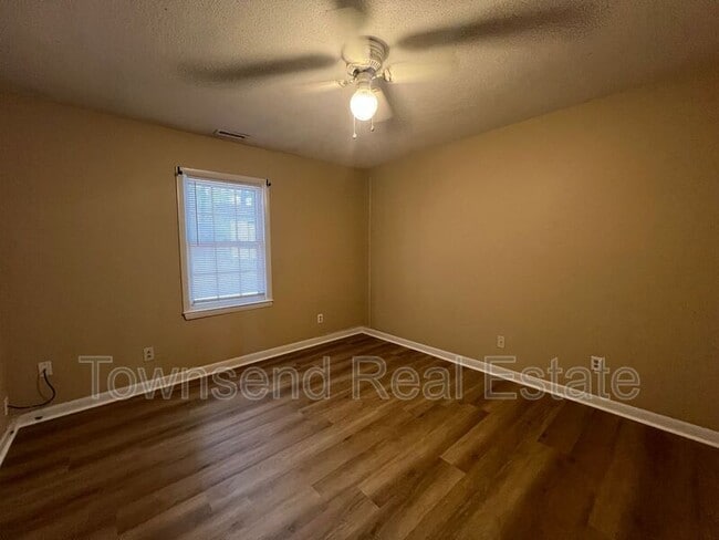 Foto del edificio - 6458 Easthampton Rd