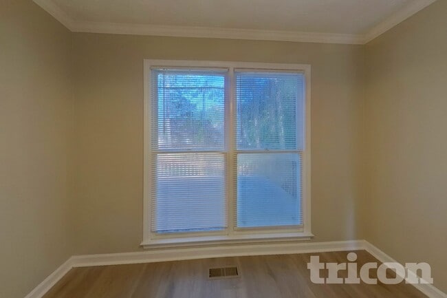 Building Photo - 40 Fair Ridge Ct